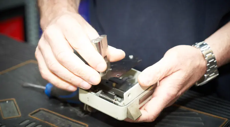 Sloten vervangen Laat uw sloten vervangen door de erkende specialisten van Lockit Slotenmakers.