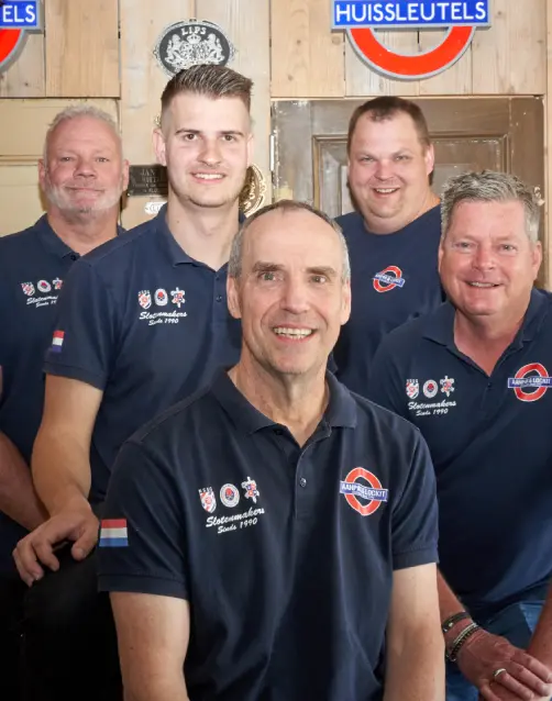 Het team van slotenmakers van Lockit.